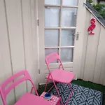 Accommodatie bij particulieren Dendolili Amsterdam